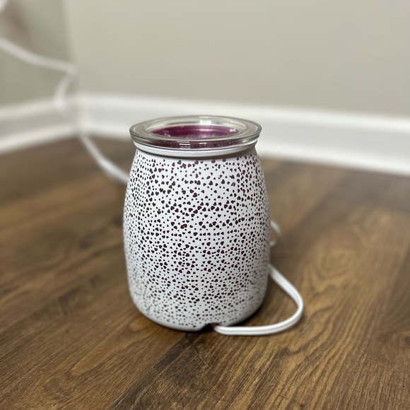 Better Together Scentsy Warmer - Picture 7 of 11
